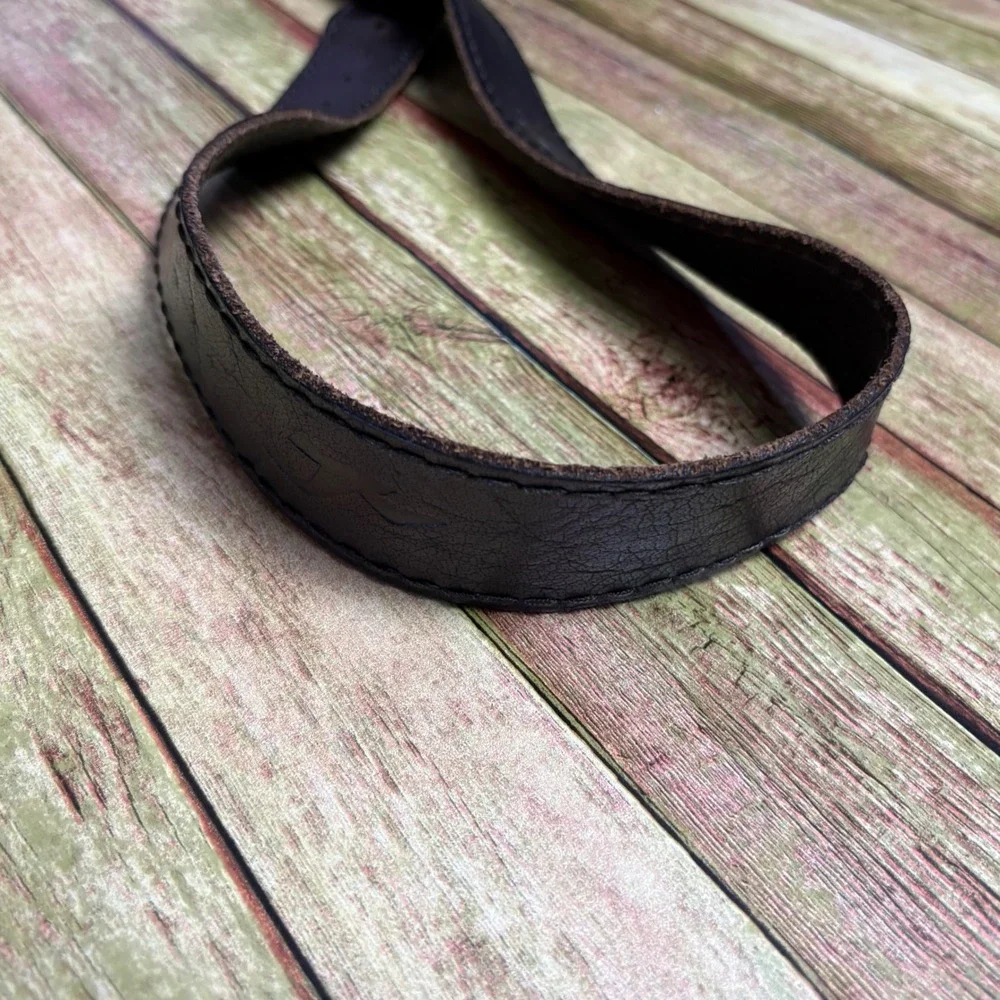 Hollister Mens Brown Leather Belt Embossed Seagull Logo Size 32 Distressed